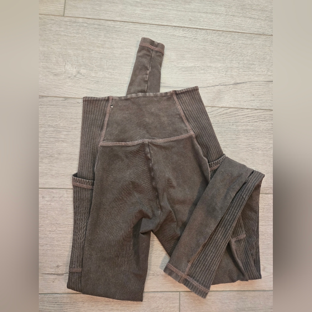Aerie OG Brown High-Waisted Leggings - Picture 2 of 7